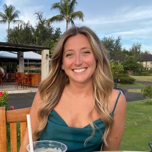 Meet your Posher, Carleigh